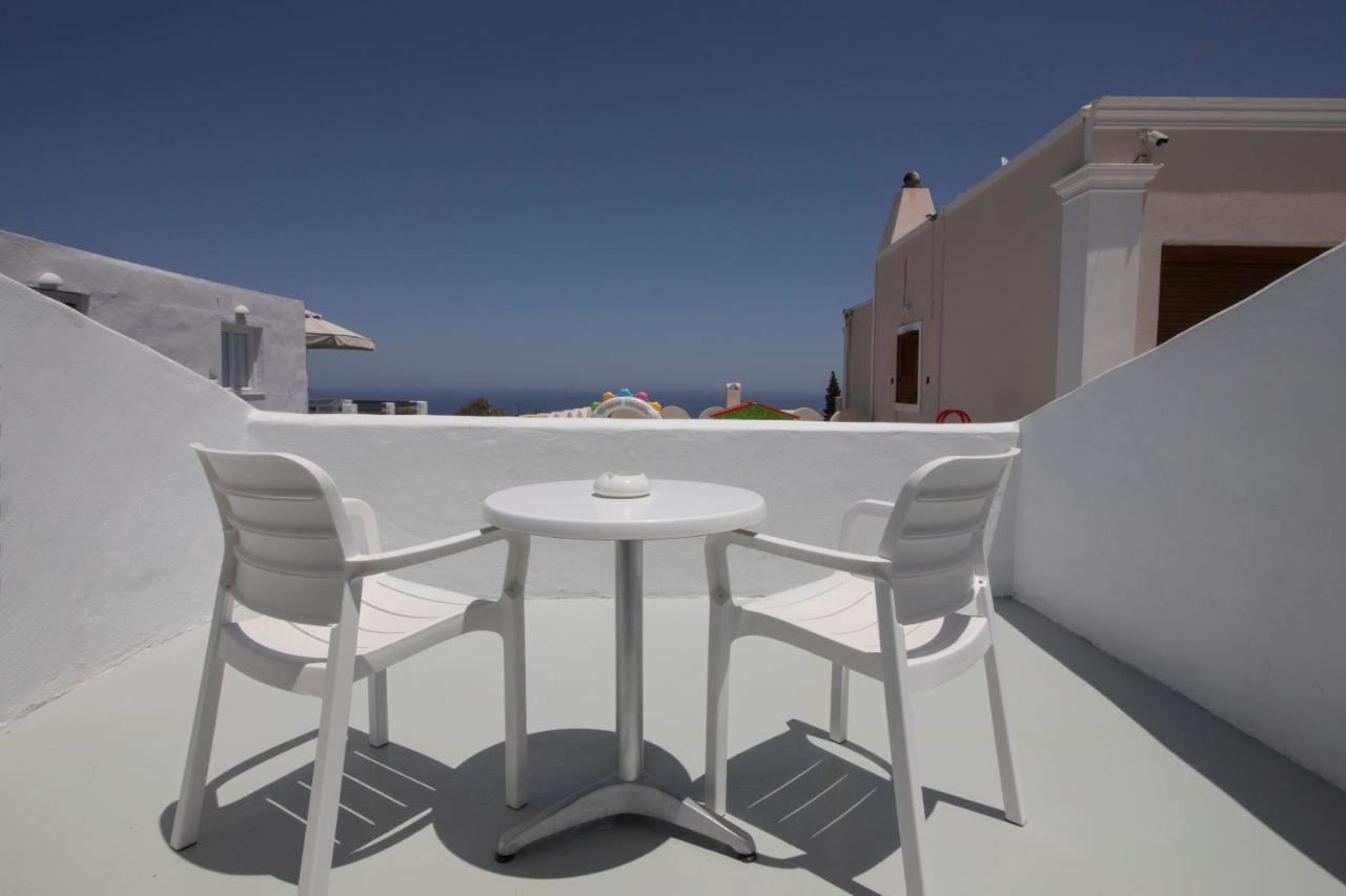 Evas House Hotel Fira  Exterior photo